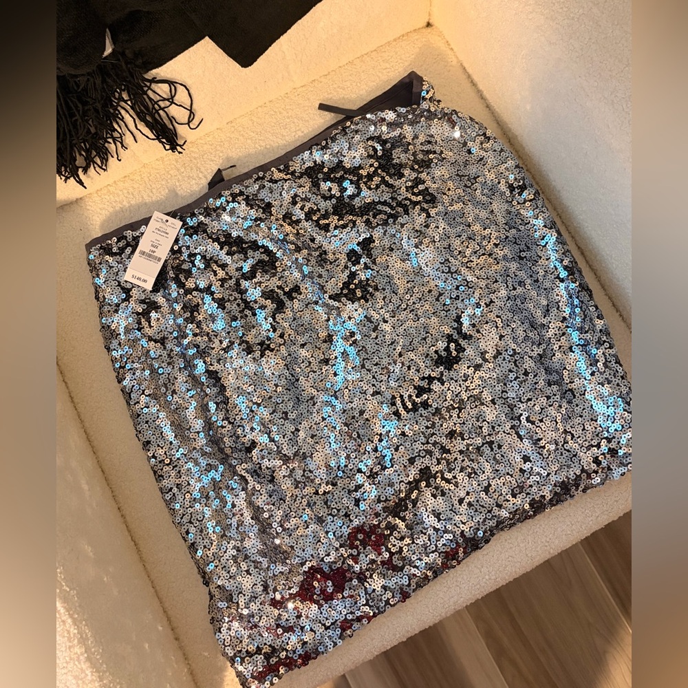 NWT White House black market Silver Sequin Mini Skirt
